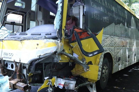 Trách nhiệm của nhà xe khi tài xế gây ra vụ tai nạn 5 người chết ở Đồng Nai
