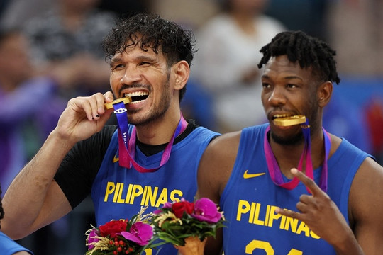 Philippines giành HCV bóng rổ ASIAD sau 60 năm, qua mặt Việt Nam