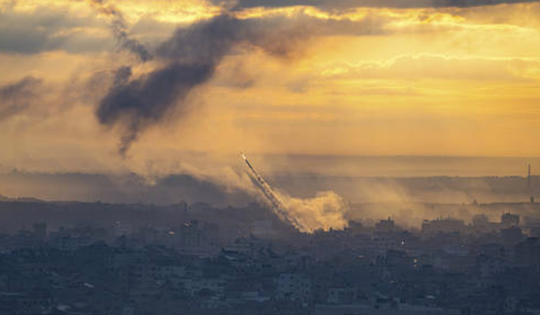 Israel tuyên bố bao vây toàn diện dải Gaza