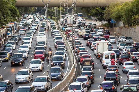 Hạn chế xe giờ cao điểm, ‘bí kíp’ chống tắc đường ở nhiều đô thị thế giới