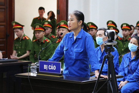 Hoàng Thị Thúy Nga phủ nhận tặng vali tiền cho cựu Giám đốc Sở GD&ĐT Quảng Ninh