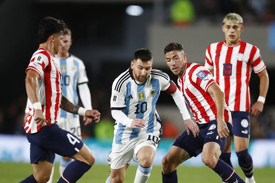 Messi kém duyên, Argentina có 3 điểm nhờ tuyệt phẩm của Otamendi