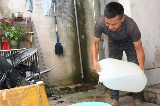 Gia Lai: Cả huyện bị cắt nước vì công ty cấp nước không đóng tiền điện