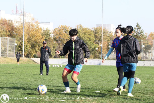 Tiền vệ trẻ của tuyển nữ Việt Nam học hỏi từ các trận đấu quốc tế