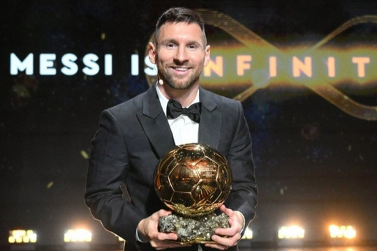 Lionel Messi lập hàng loạt kỷ lục vĩ đại sau khi giành Quả bóng vàng