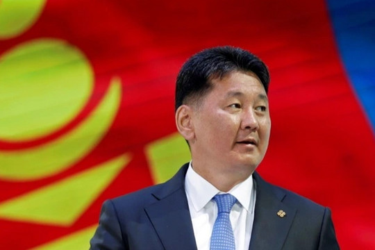 Tổng thống Mông Cổ đến Việt Nam hôm nay