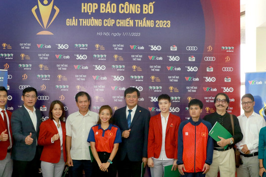 Nguyễn Thị Oanh, Phạm Quang Huy tranh giải 'Oscar thể thao Việt Nam'
