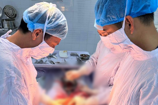 Kịp thời cứu sống thai phụ ở Thái Bình mang thai ngoài tử cung bị vỡ