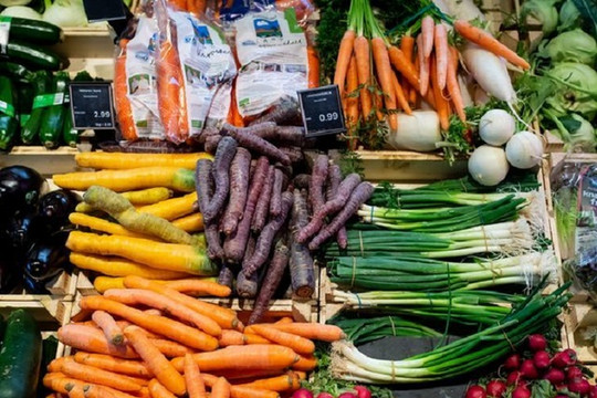 Vì sao không nên mua tất cả các loại rau ở cùng một quầy hàng?