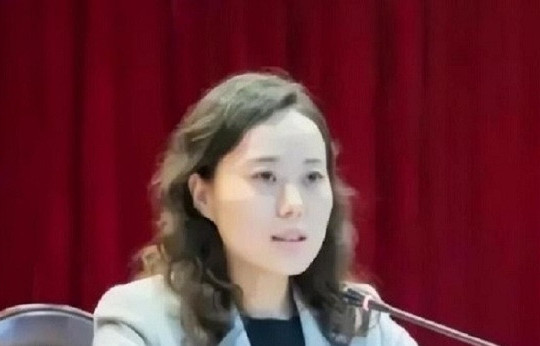 Bị bắt vì nhận hối lộ, nữ quan chức Trung Quốc giả ngây "là quà của bạn trai"