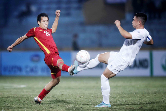 Bóng đá hôm nay 16/11: Vòng loại World Cup 2026: Philippines vs Việt Nam; Uruguay vs Argentina, Colombia vs Brazil; Vòng loại EURO 2024: Bulgaria vs Hungari