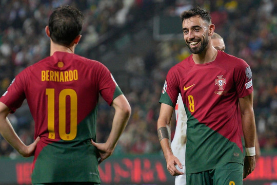 Bồ Đào Nha và Tây Ban Nha giành ngôi đầu bảng, Serbia đoạt vé dự Euro 2024
