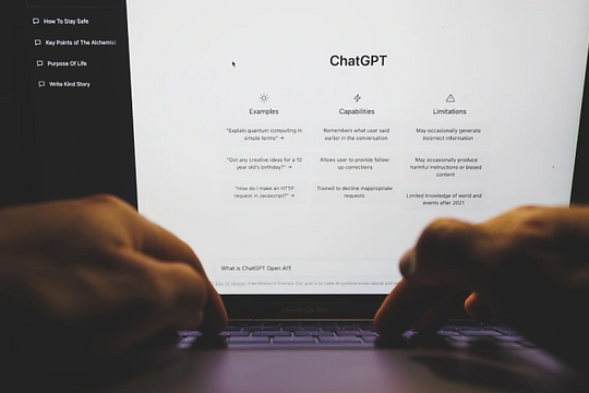 ChatGPT được xem nhiều nhất Wikipedia năm 2023