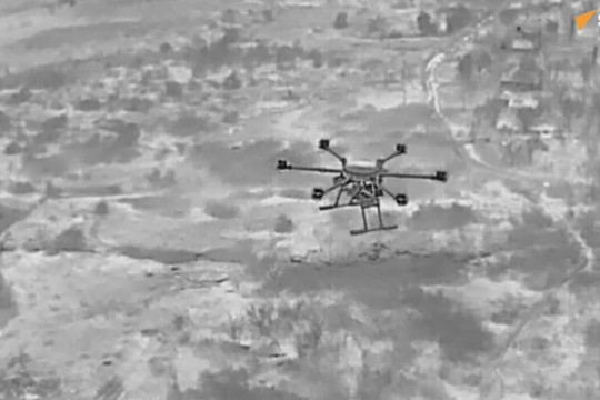 Quân sự thế giới hôm nay (10-12): UAV của Nga "hạ" UAV Ukraine, Lục quân Mỹ tiếp nhận lô tên lửa PrSM đầu tiên
