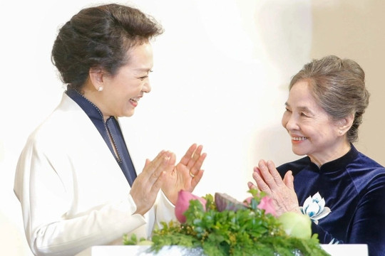Hai Phu nhân Tổng Bí thư Việt Nam, Trung Quốc thăm Bảo tàng Phụ nữ