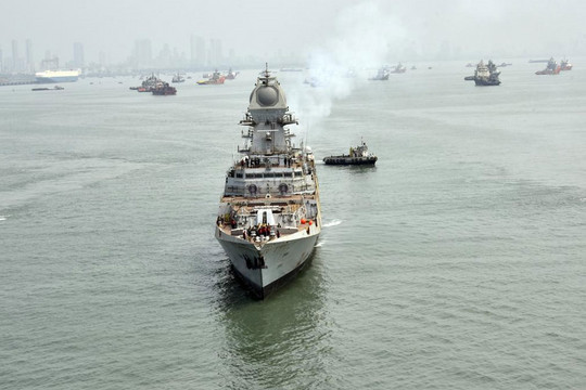 Khám phá tàu chiến nội địa INS Imphal của Ấn Độ