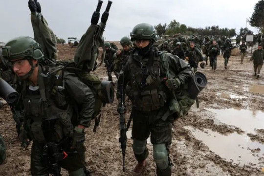 Israel thiệt hại nặng ở Dải Gaza vì trúng phục kích, sức ép ngoại giao ngày càng lớn