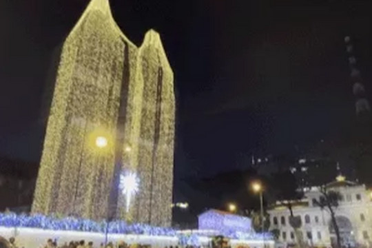 Giáng sinh năm nào, người dân được ngắm Nhà thờ Đức Bà TPHCM hoàn thiện?