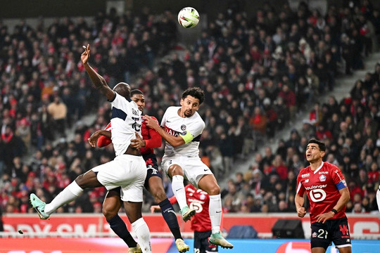 Mbappe ghi bàn, PSG chia điểm đáng tiếc trước Lille