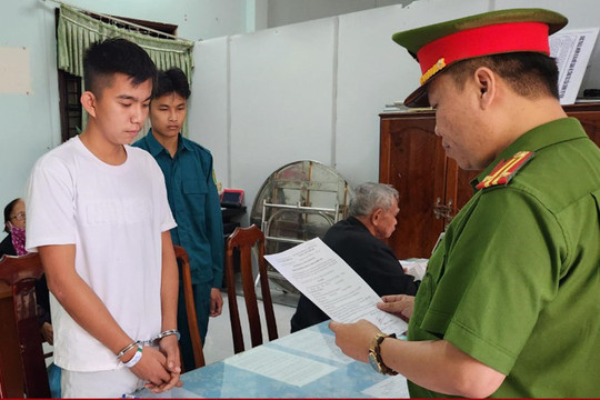 Thuê xe ô tô rồi mang đi bán, nam thanh niên 'nướng' hết tiền vào cờ bạc