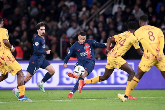 Mbappe tỏa sáng rực rỡ, PSG xây chắc ngôi đầu Ligue 1