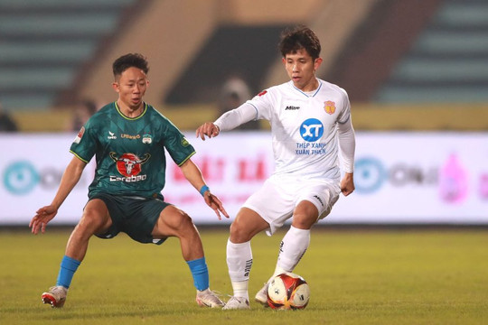 Hoàng Anh Gia Lai không thắng trận thứ 7, Nam Định giành lại ngôi đầu