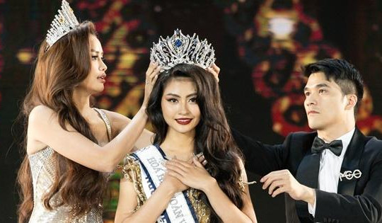 Vừa đăng quang Hoa hậu Hoàn vũ Việt Nam, Xuân Hạnh phải khóa trang cá nhân vì bị lập nhóm anti