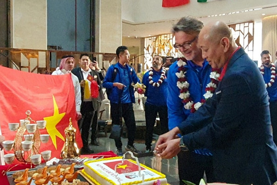 Đội tuyển Việt Nam được tiếp đón nồng nhiệt tại Qatar
