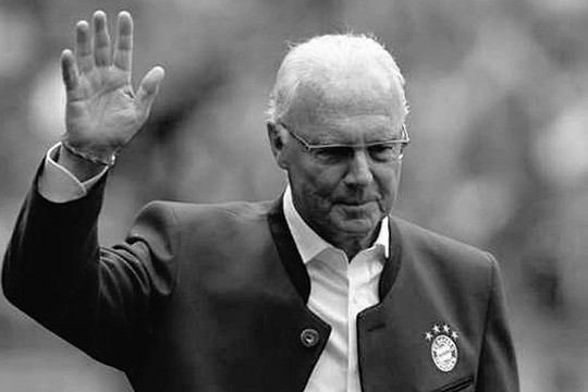 Thế giới bóng đá tiếc thương sự ra đi của Franz Beckenbauer