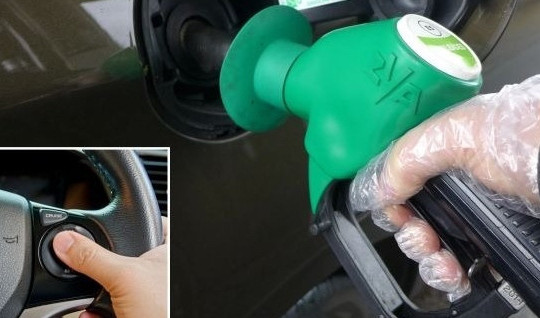 Bấm nút này trên vô lăng ô tô giúp tiết kiệm nhiên liệu đáng kể