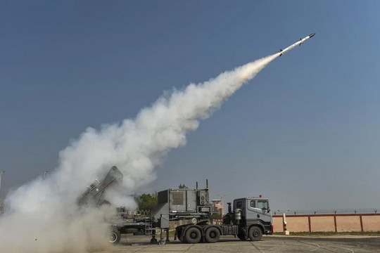 Ấn Độ thử thành công tên lửa Akash-NG