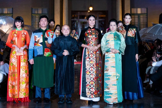 Hoa hậu Ngọc Hân, Cao Minh Tiến kết hợp tôn vinh áo dài Việt tại Nhật Bản