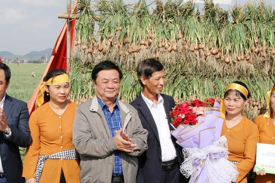Bộ trưởng Lê Minh Hoan: Để củ hành, củ tỏi Kinh Môn không chỉ là một loại gia vị
