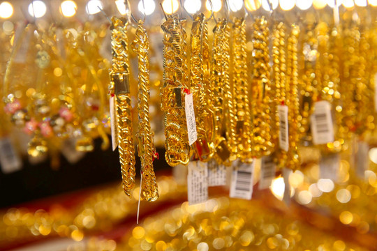 Điểm tin kinh doanh 8/2: Vàng trong nước tăng mạnh ngày giáp Tết, vàng 9999 lập đỉnh lịch sử