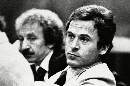 Ngày 24/1 năm xưa: Sát thủ 'quyến rũ và thông minh' Ted Bundy lên ghế điện