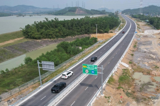 Bộ GTVT đồng ý nâng tốc độ 8 tuyến cao tốc lên 90km/h