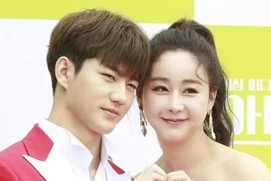 Hoa hậu Hàn Quốc lên tiếng về bức ảnh chồng hôn đàn ông
