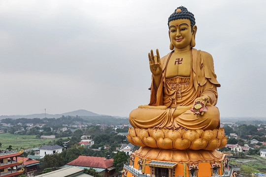 Chiêm ngưỡng đại tượng Phật lớn nhất Đông Nam Á ở Hà Nội