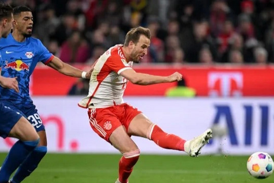 Bayern Munich ngắt mạch 3 trận thua liên tiếp nhờ cú đúp của Harry Kane