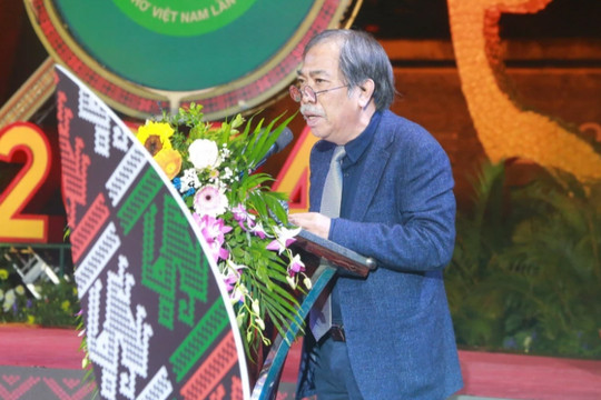 'Hãy để thơ ca ngự trị mãi trong đời sống tinh thần của người Việt'