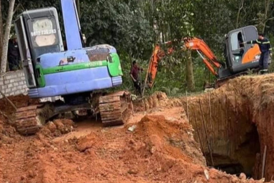 Sụt lún khi đào giếng ở Hà Nội, 2 anh em ruột tử vong