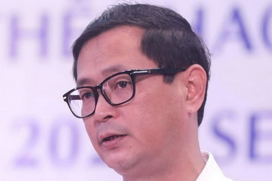 Nguyên Giám đốc CDC Hà Nội hầu toà vụ mua kit xét nghiệm của Việt Á