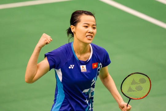 Thắng đối thủ Hàn Quốc, Thùy Linh vào chung kết giải Đức mở rộng