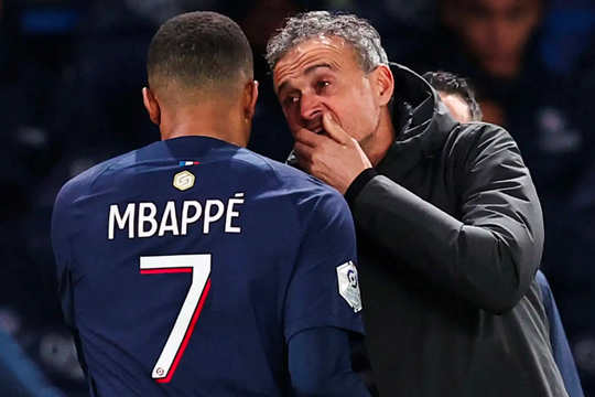 HLV Enrique cảnh báo Mbappe về thời gian thi đấu ở Champions League