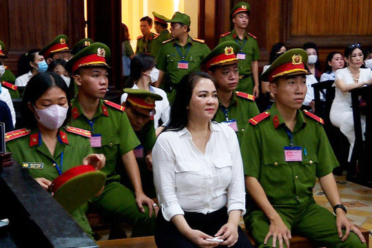 Hoãn phiên toà phúc thẩm xét xử các đồng phạm của Nguyễn Phương Hằng