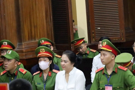 Hoãn phiên phúc thẩm xử đồng phạm của bà Nguyễn Phương Hằng