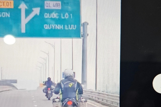 Truy tìm nhóm người điều khiển mô tô chạy trên cao tốc Nghi Sơn - Diễn Châu