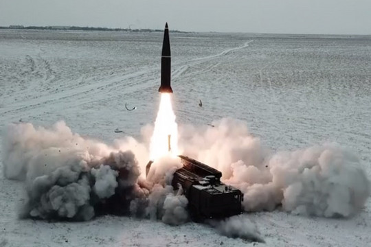 Quân sự thế giới hôm nay (12-3): Tên lửa Patriot bị tên lửa Iskander tiêu diệt, Nga trang bị radar Yenisei cho S-400