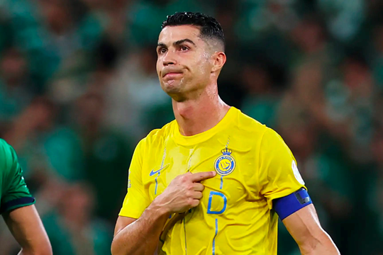 Ronaldo toả sáng, Al Nassr chấm dứt chuỗi trận hoà và thua