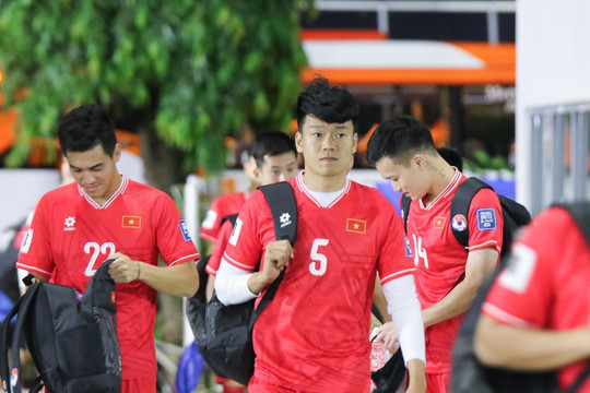 Tuyển Việt Nam không được làm quen sân trước khi đấu Indonesia